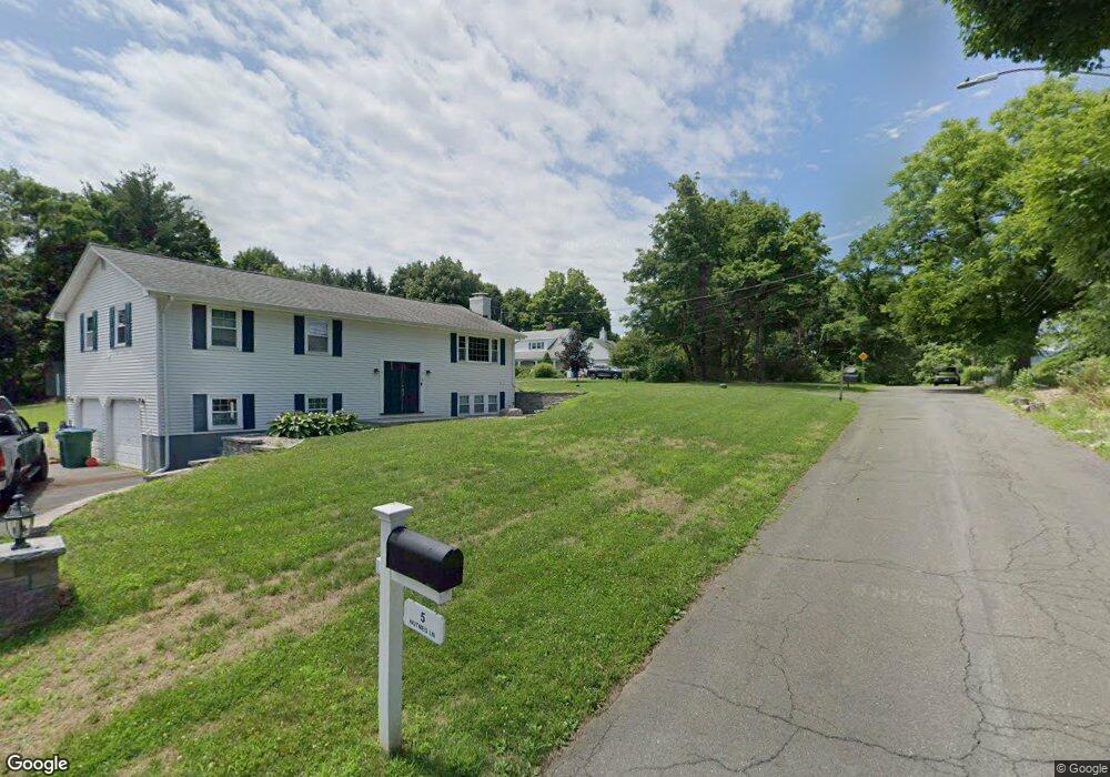 9 Nutmeg Ln, Bloomfield, CT 06002 - photo 1