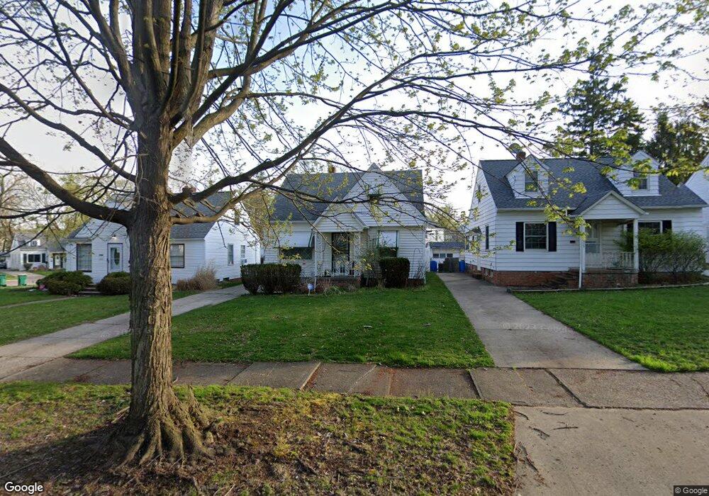 17909 Maple Heights Blvd, Maple Heights, OH 44137 - photo 1