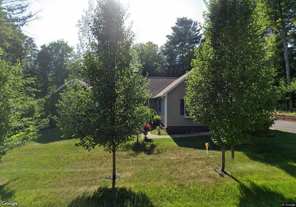 539 Victoria Dr, Rutland, VT 05701 - photo 1