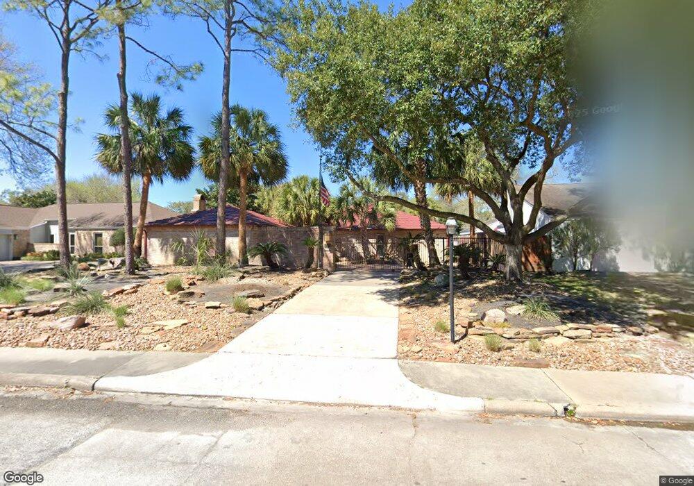 10314 Sugar Hill Dr, Houston, TX 77042 - photo 1