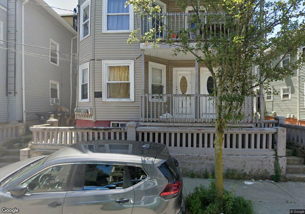 176 Magill St, Pawtucket, RI 02860 - photo 1