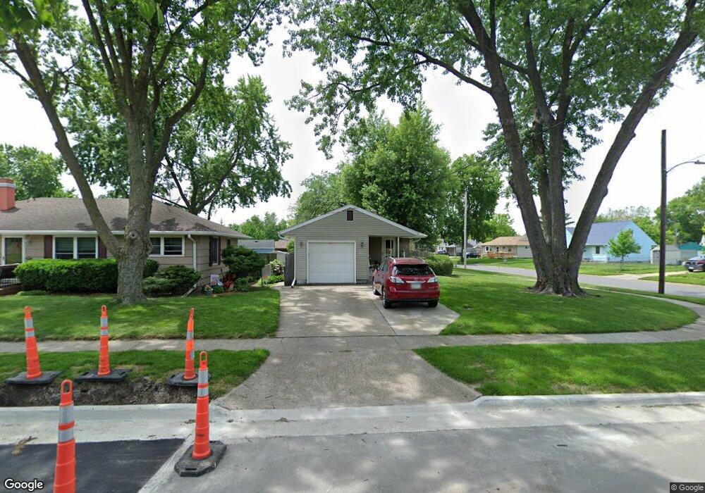 2328 Farwell Rd, Des Moines, IA 50317 - photo 1