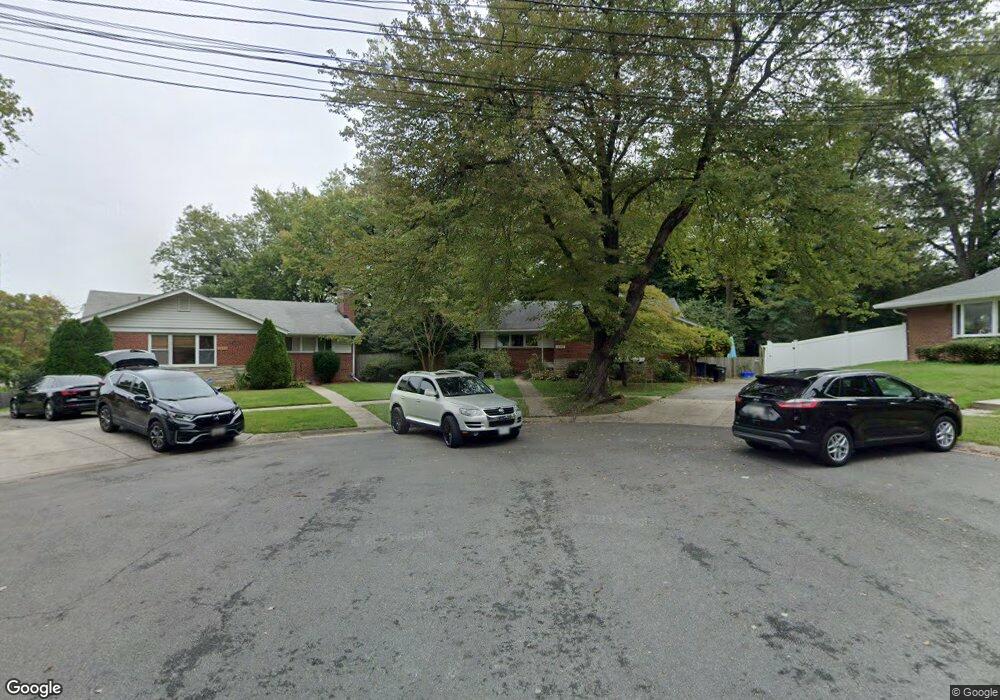 1600 Lansdowne Way, Silver Spring, MD 20910 - photo 1