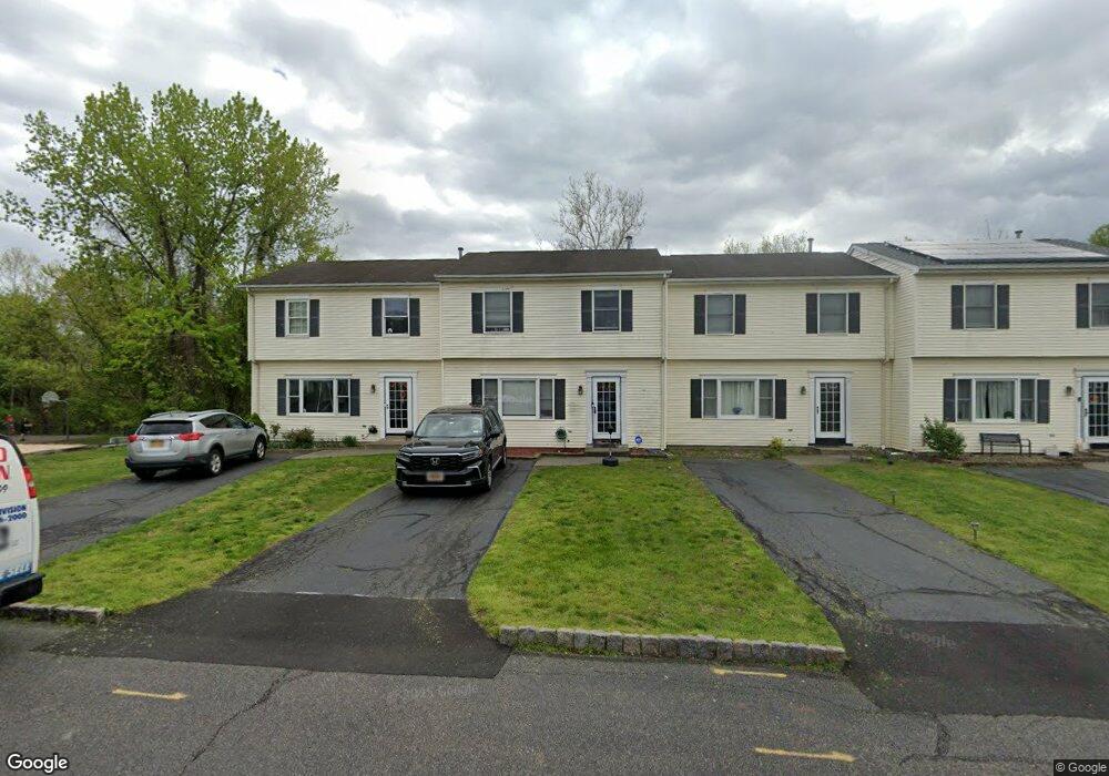 54 Komonchak Cir, West Haverstraw, NY 10993 - photo 1