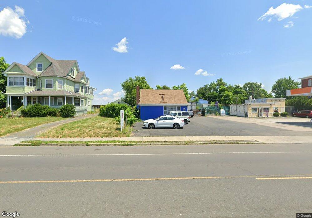 624 Wethersfield Ave, Hartford, CT 06114 - photo 1