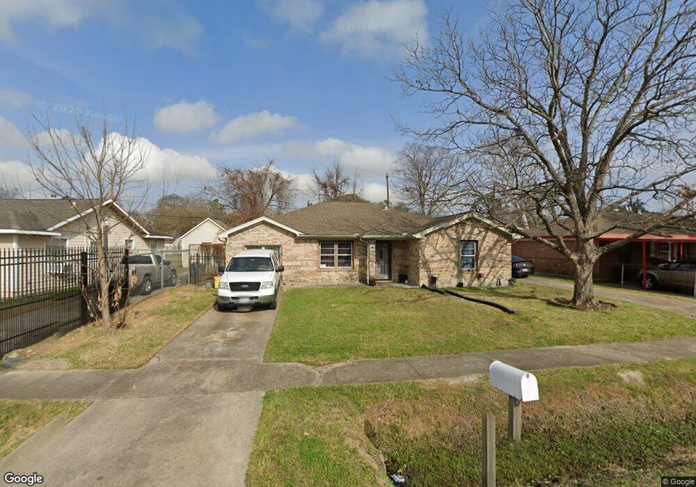 3217 Cedar Hill Ln, Houston, TX 77093 - photo 1