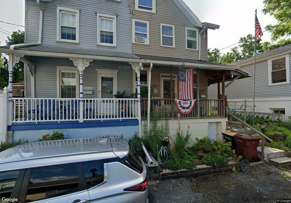 3237 Water St, Whitehall, PA 18052 - photo 1