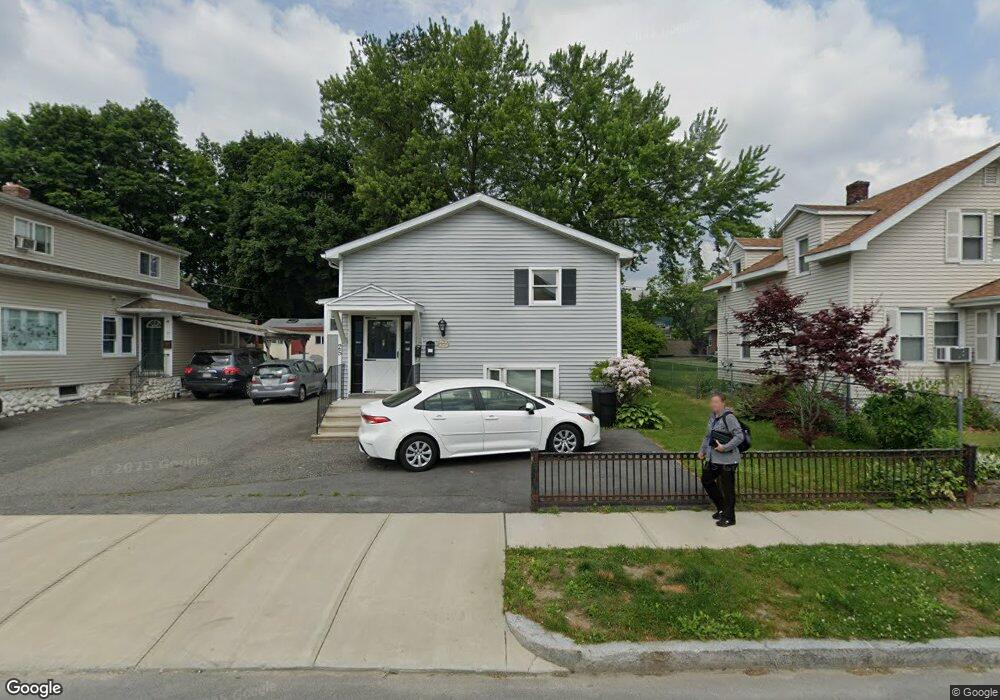 25 Carver St unit 25, Worcester, MA 01604 - photo 1