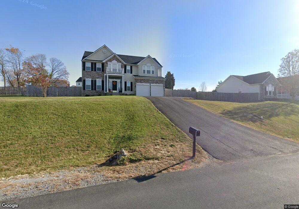 196 Stratus Dr, Kearneysville, WV 25430 - photo 1