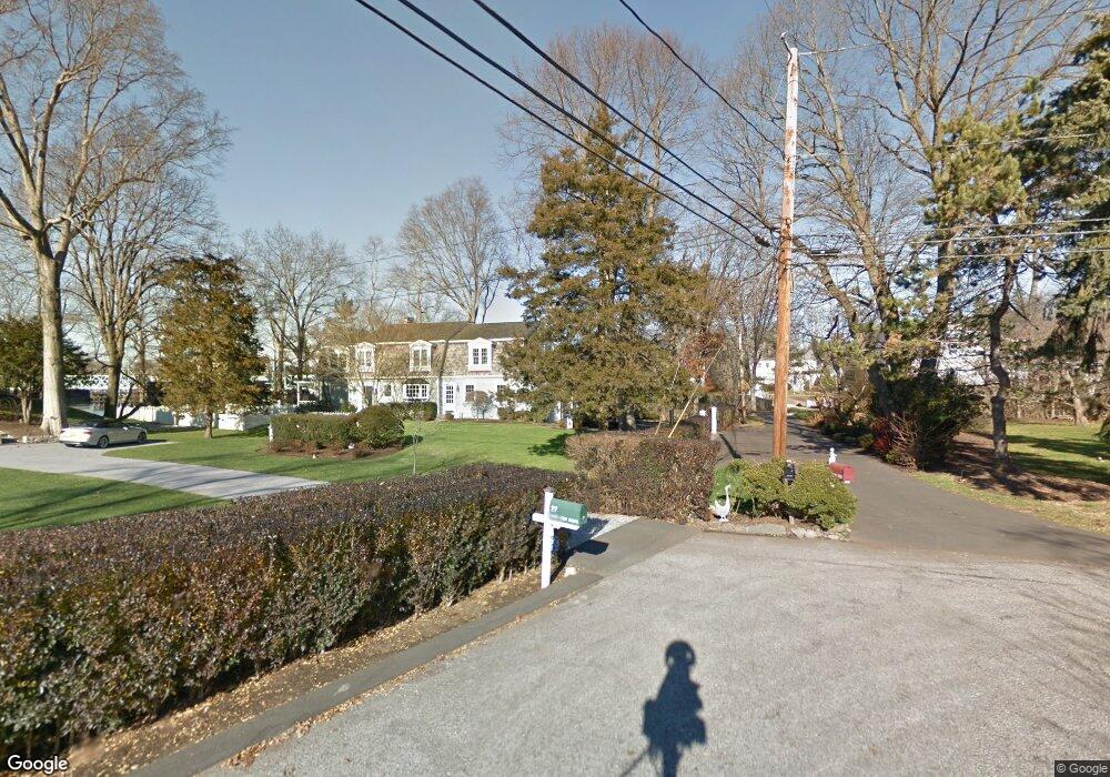 8 Newton St, Riverside, CT 06878 - photo 1