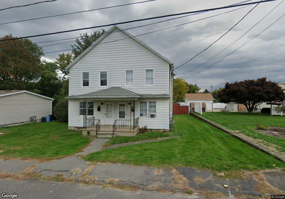 304 Lincoln St, Dupont, PA 18641 - photo 1