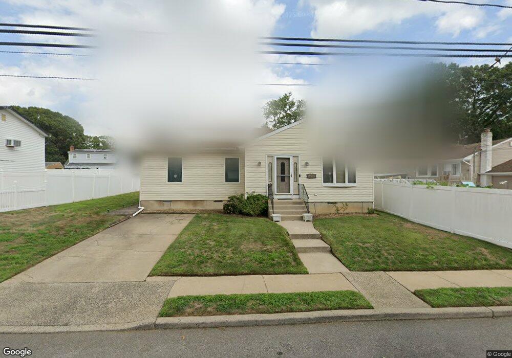 7 Derrick Adkins Ln, West Hempstead, NY 11552 - photo 1