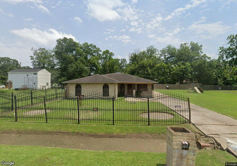 1013 Saint Clair St, Houston, TX 77088 - photo 1