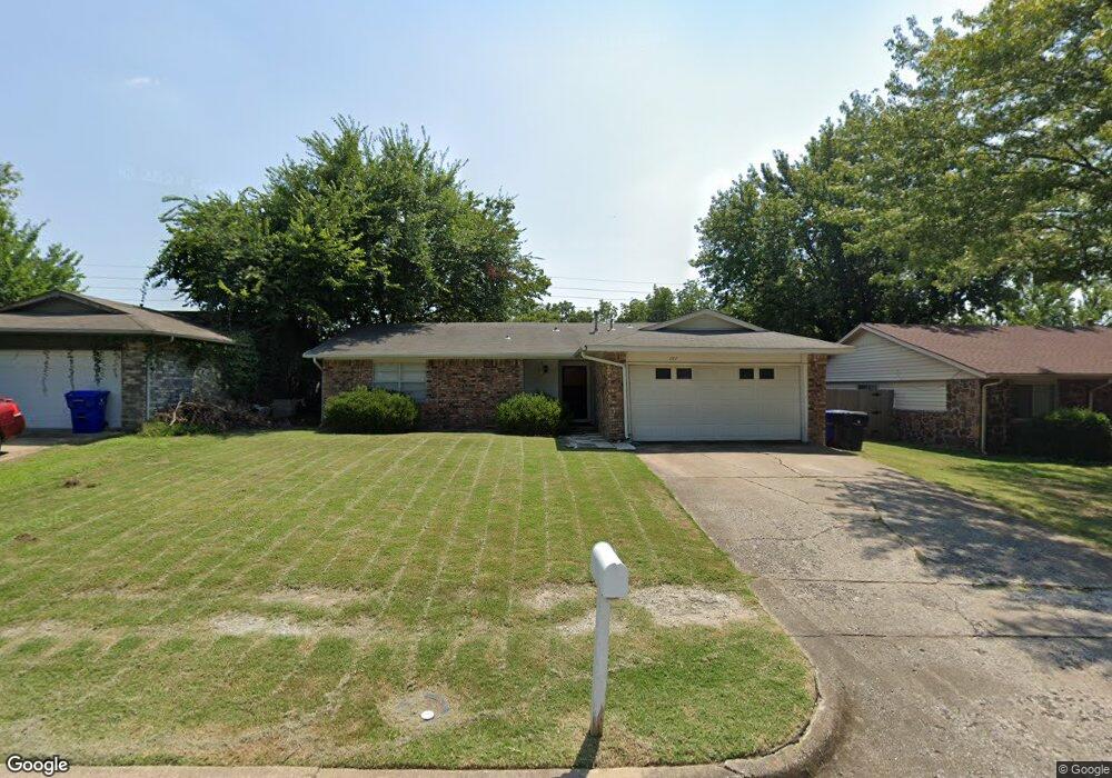 1717 W Vandalia St, Broken Arrow, OK 74012 - photo 1