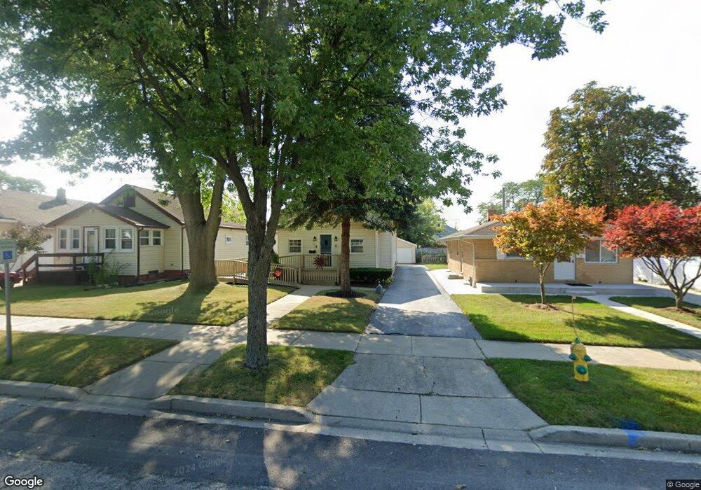 566 Washington Park, Waukegan, IL 60085 - photo 1