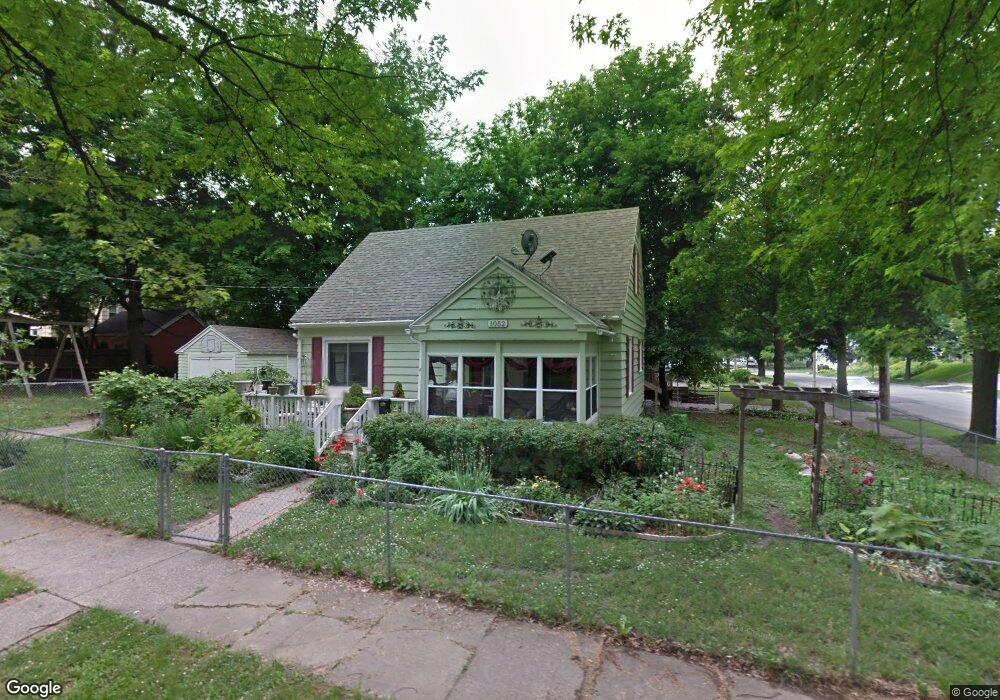 1052 Parker St, Lansing, MI 48912 - photo 1