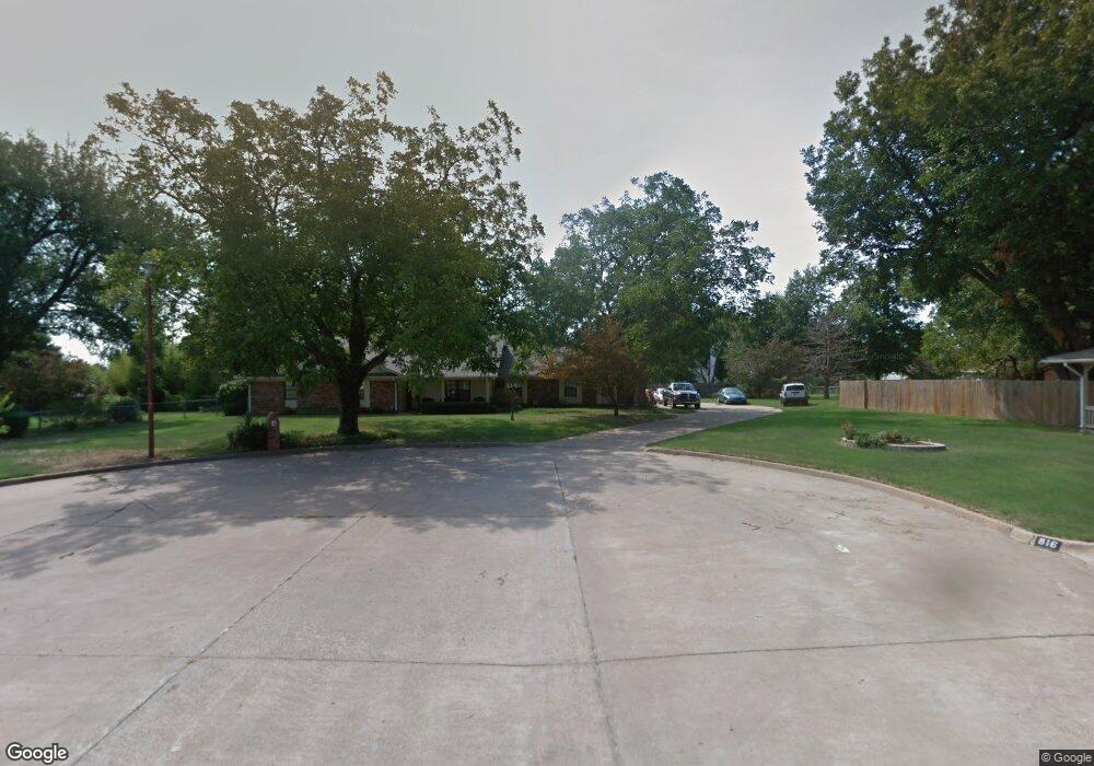 1300 W Twin Oaks Dr, Broken Arrow, OK 74011 - photo 1