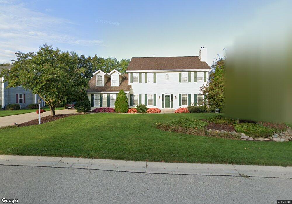 W149N7517 Sylvan Ln, Menomonee Falls, WI 53051 - photo 1