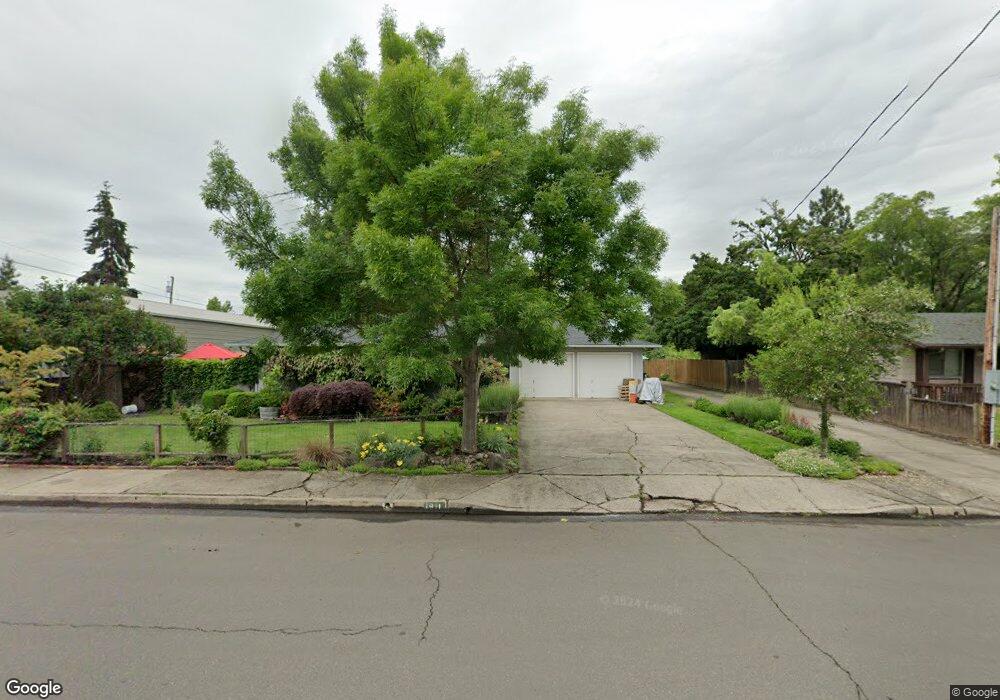 1915 Minda Dr, Eugene, OR 97401 - photo 1