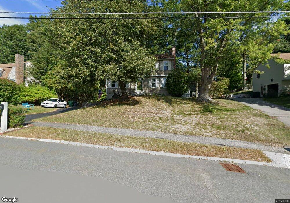 46 Mckenna Dr, Nashua, NH 03062 - photo 1