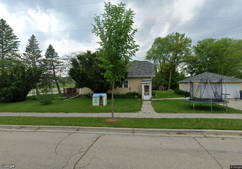 4318 Meadowlark St, West Bend, WI 53090 - photo 1