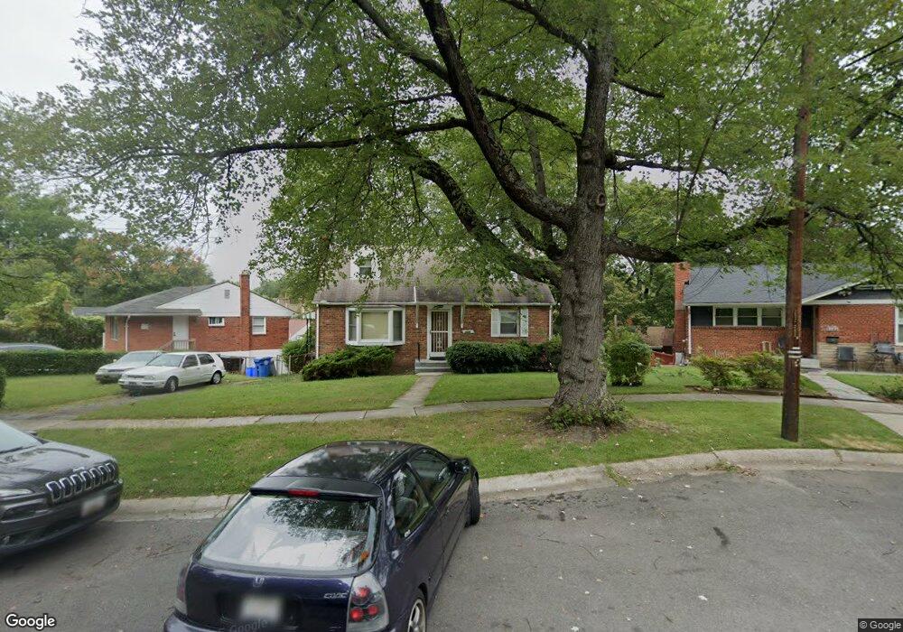 1605 Lansdowne Way, Silver Spring, MD 20910 - photo 1