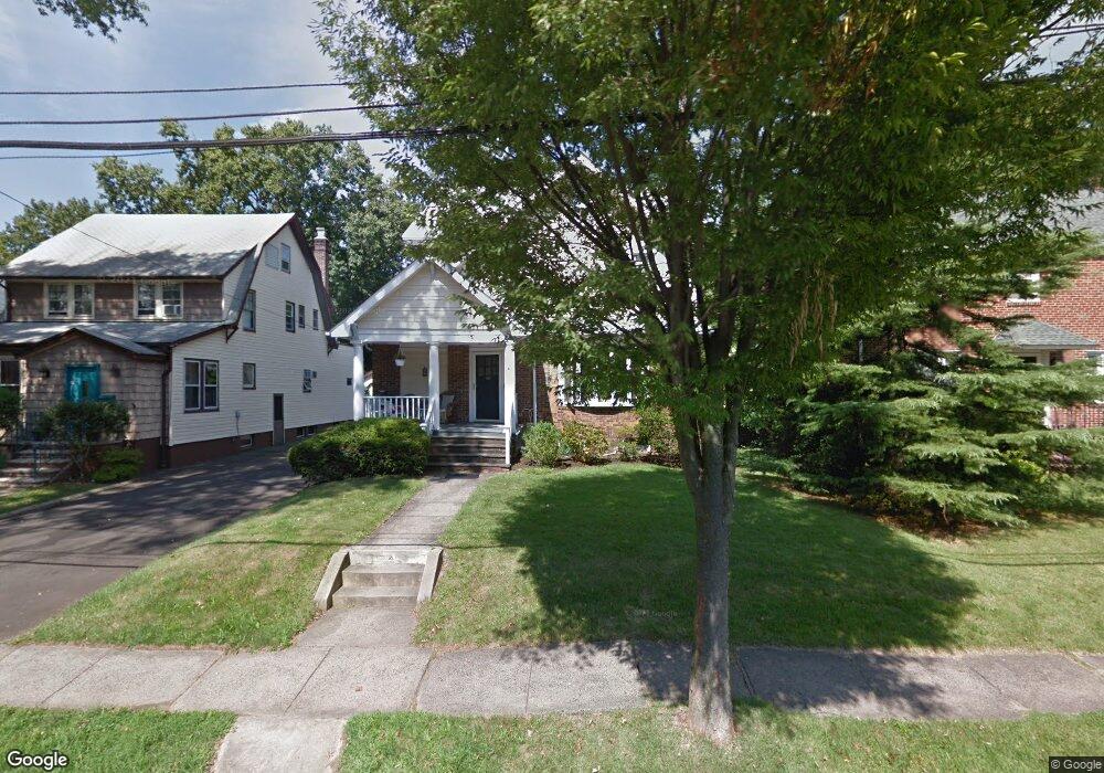 19 Warren Rd, Maplewood, NJ 07040 - photo 1