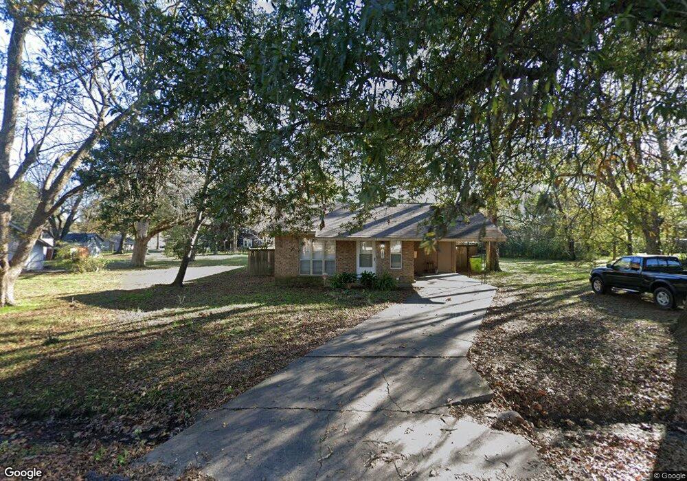 1401 S Lowe St, Stuttgart, AR 72160 - photo 1