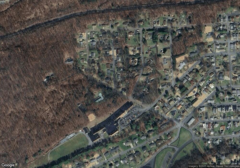 401 Balsam St, Coal Township, PA 17866 - photo 1