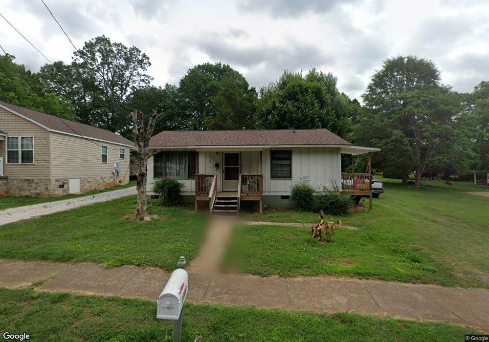 1105 Caldwell St, Statesville, NC 28677 - photo 1