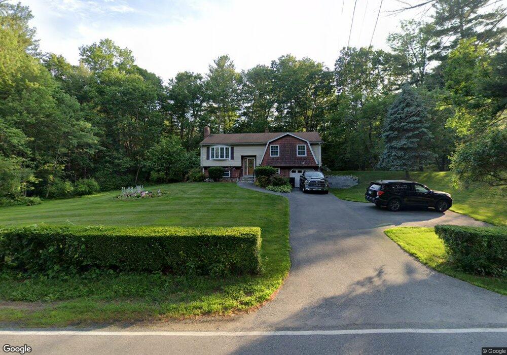 30 Dutton Rd, Pelham, NH 03076 - photo 1