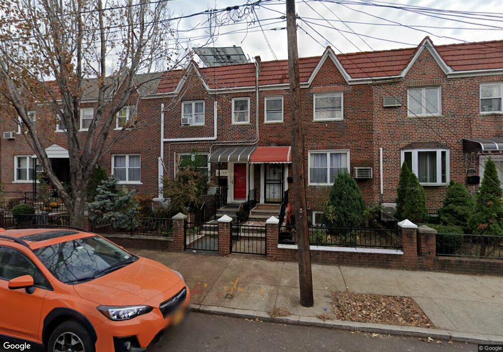 24-53 23 Rd St, New York City, NY 11102 - photo 1