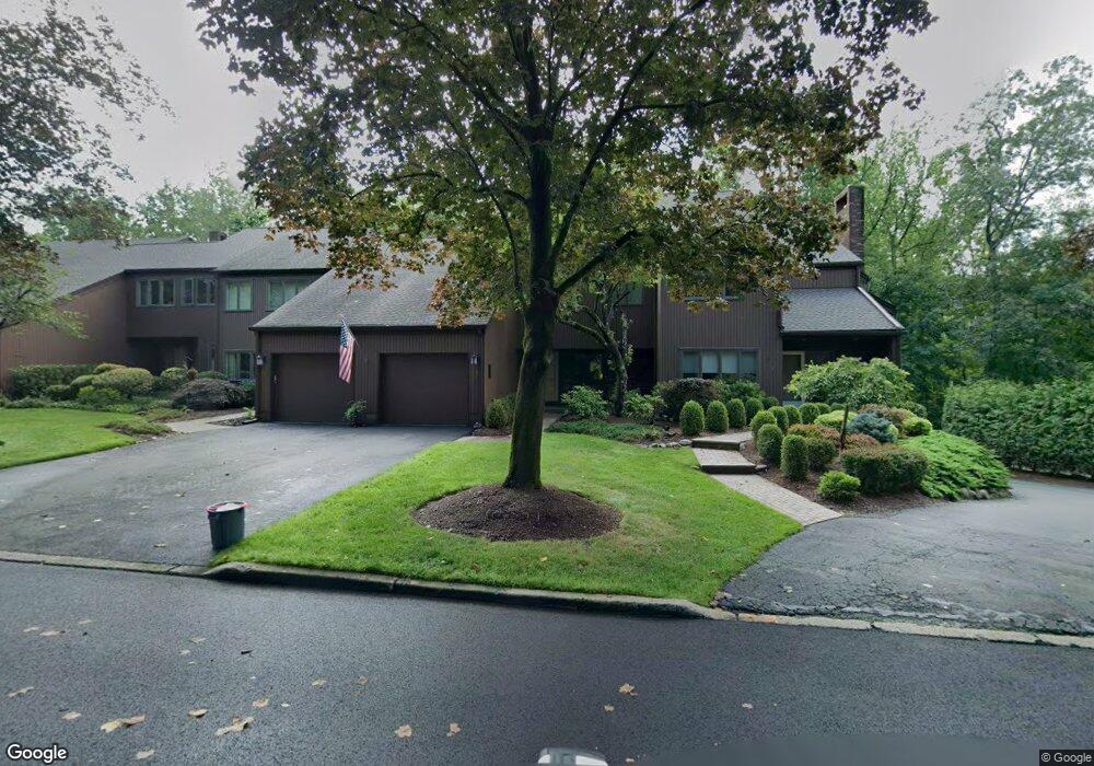 29 Grist Mill Run, Mahwah, NJ 07430 - photo 1