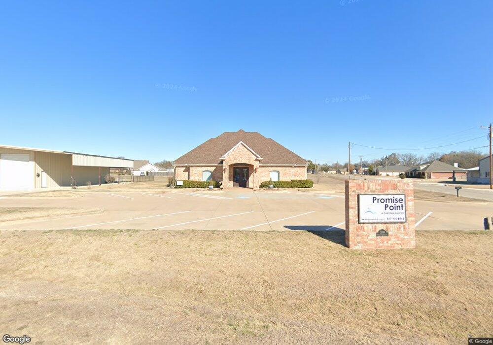 5904 Walnut Creek Cir, Granbury, TX 76049 - photo 1