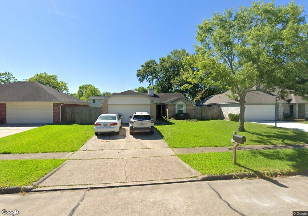 4219 Townes Forest Rd, Friendswood, TX 77546 - photo 1