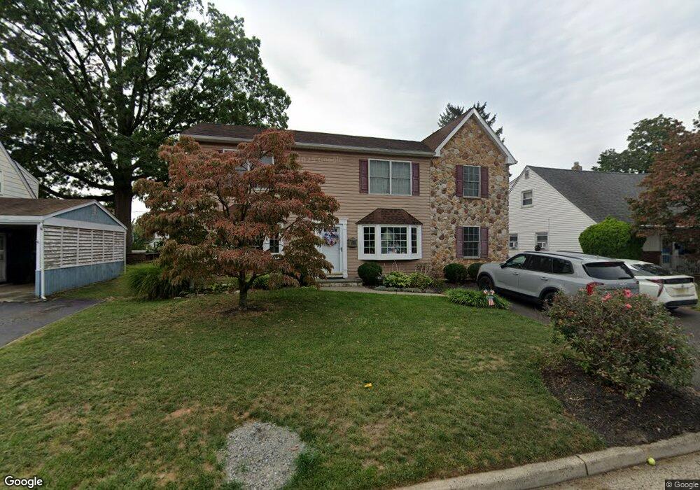 421 Clinton Ave, Middlesex, NJ 08846 - photo 1