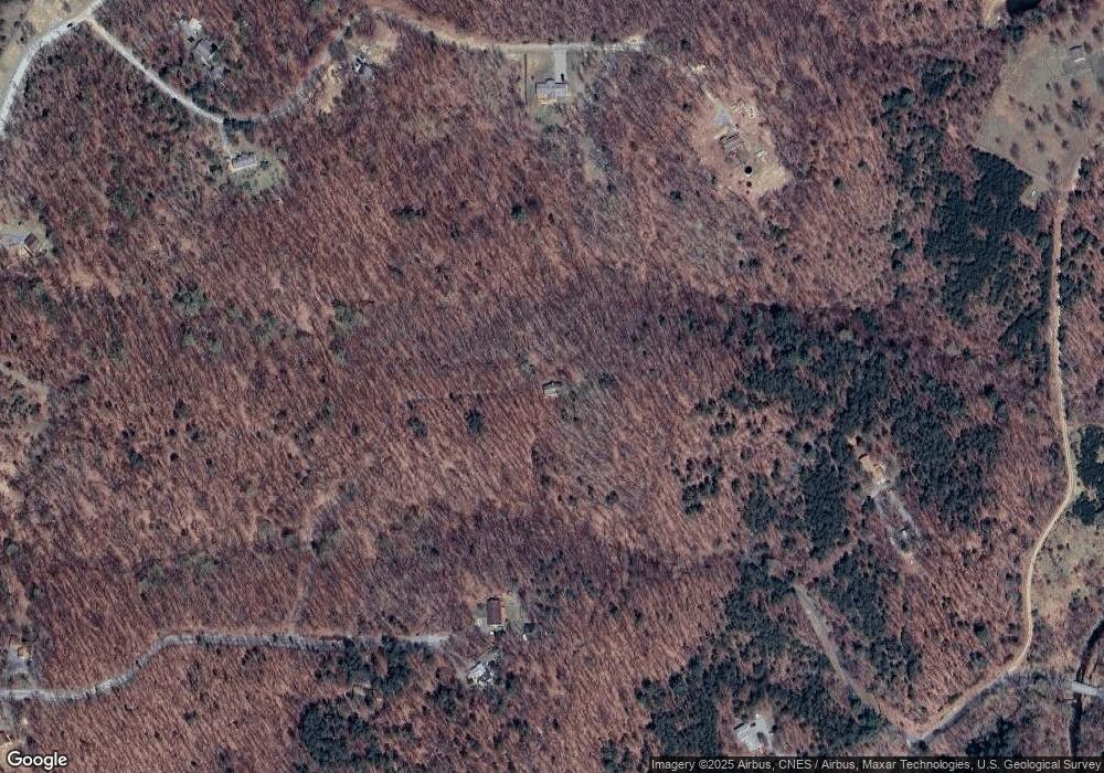 281 Pinewood Ln, Berkeley Springs, WV 25411 - photo 1