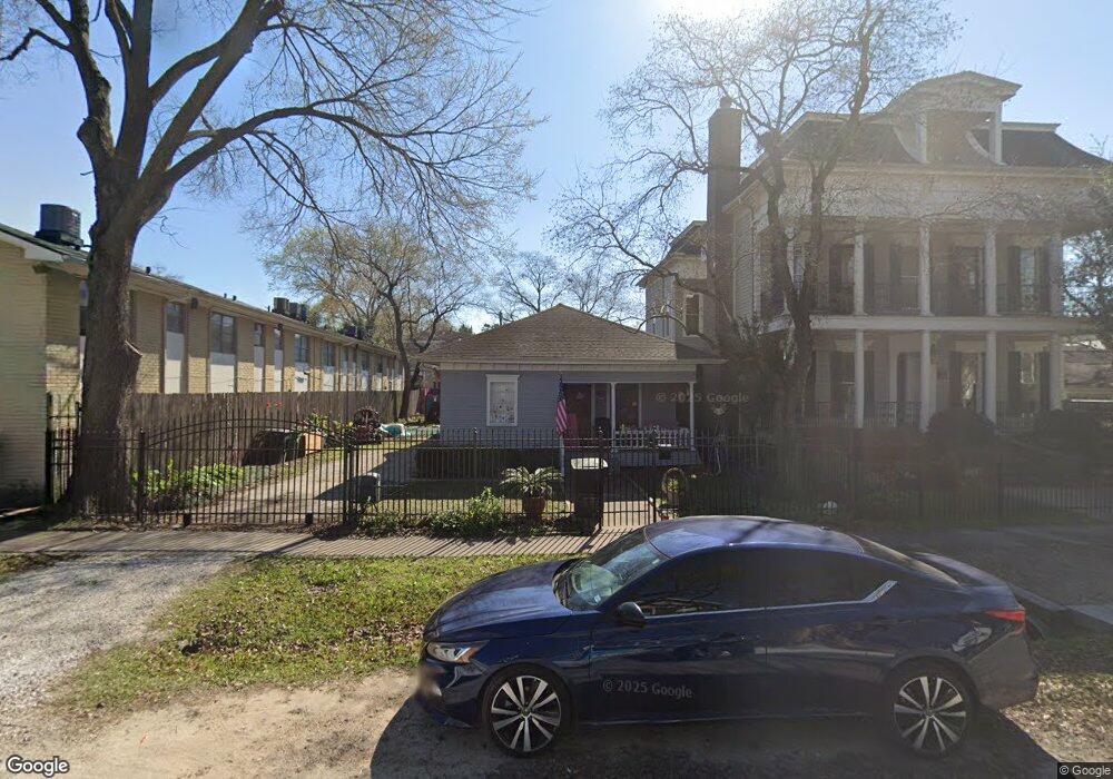 630 E 9th St, Houston, TX 77007 - photo 1