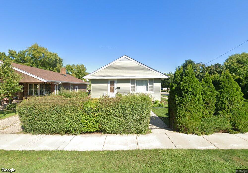 321 S Elmwood Ave, Waukegan, IL 60085 - photo 1