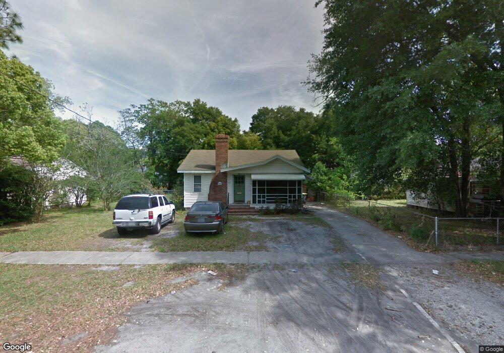 4715 Birkenhead Rd, Jacksonville, FL 32210 - photo 1