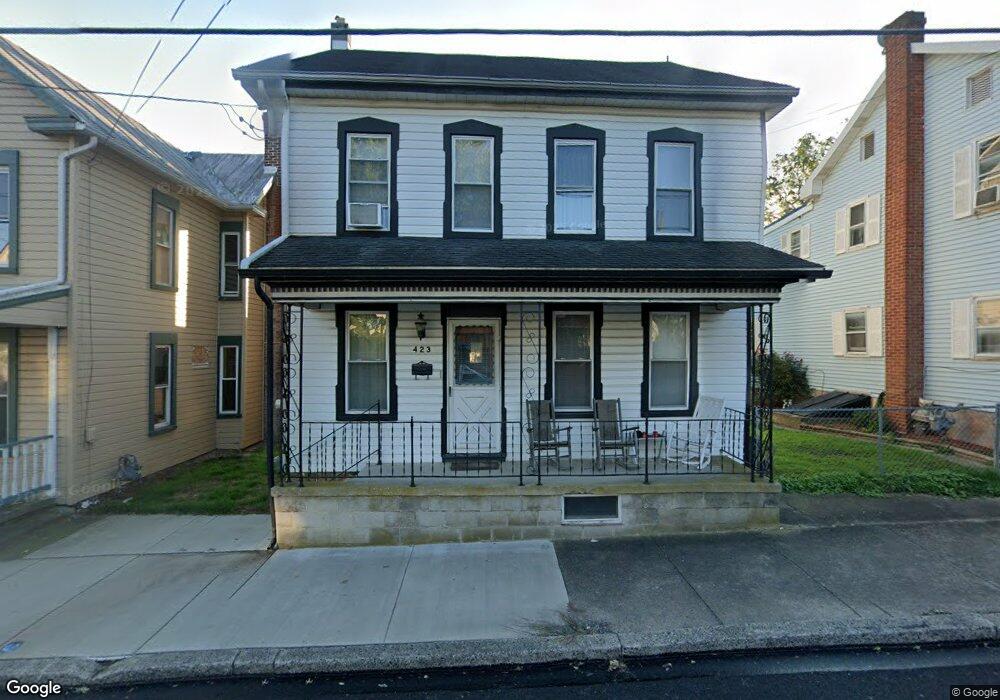 423 S Queen St, Littlestown, PA 17340 - photo 1