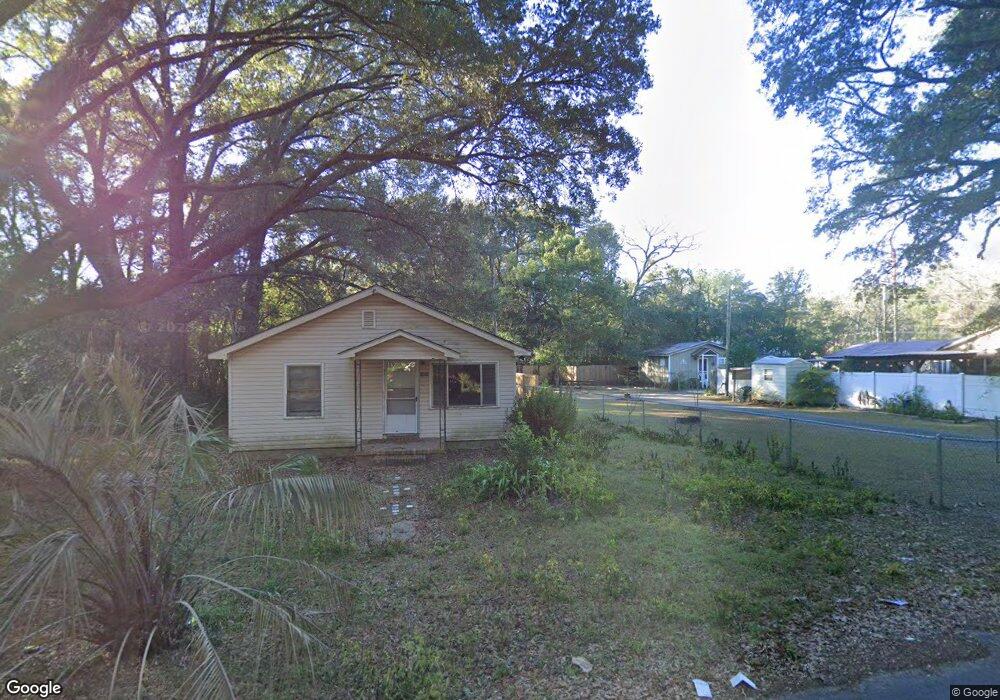 102 Columbia St, Bainbridge, GA 39819 - photo 1