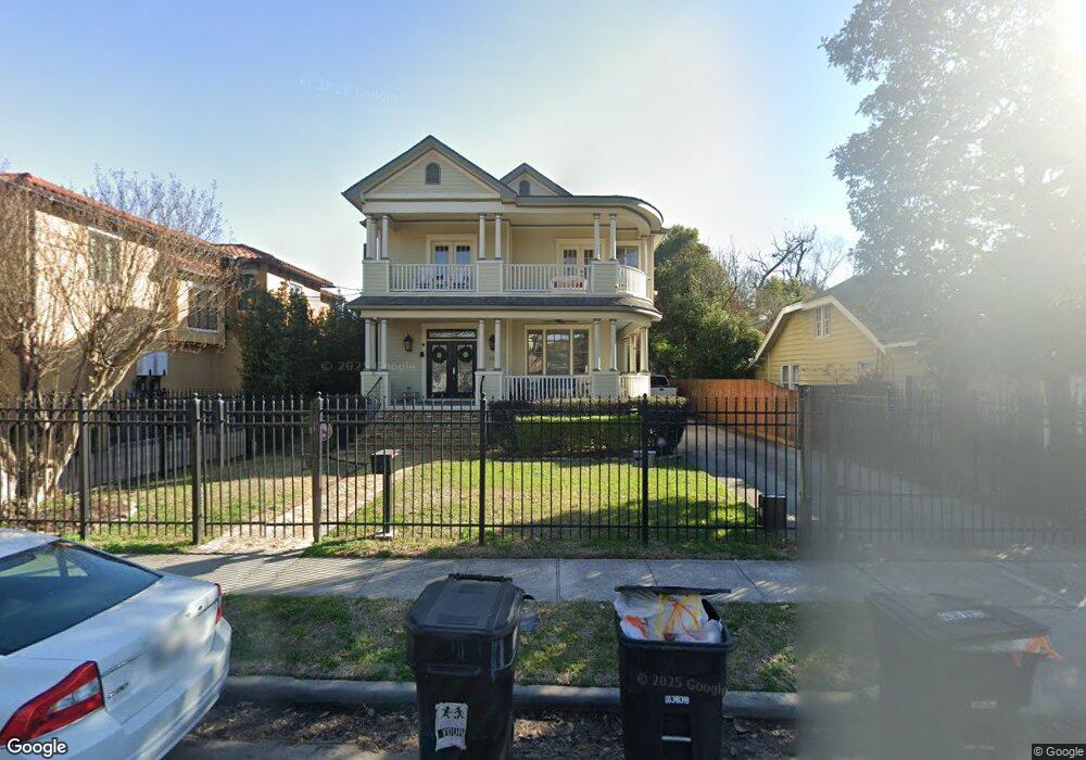 704 E 19th St, Houston, TX 77008 - photo 1