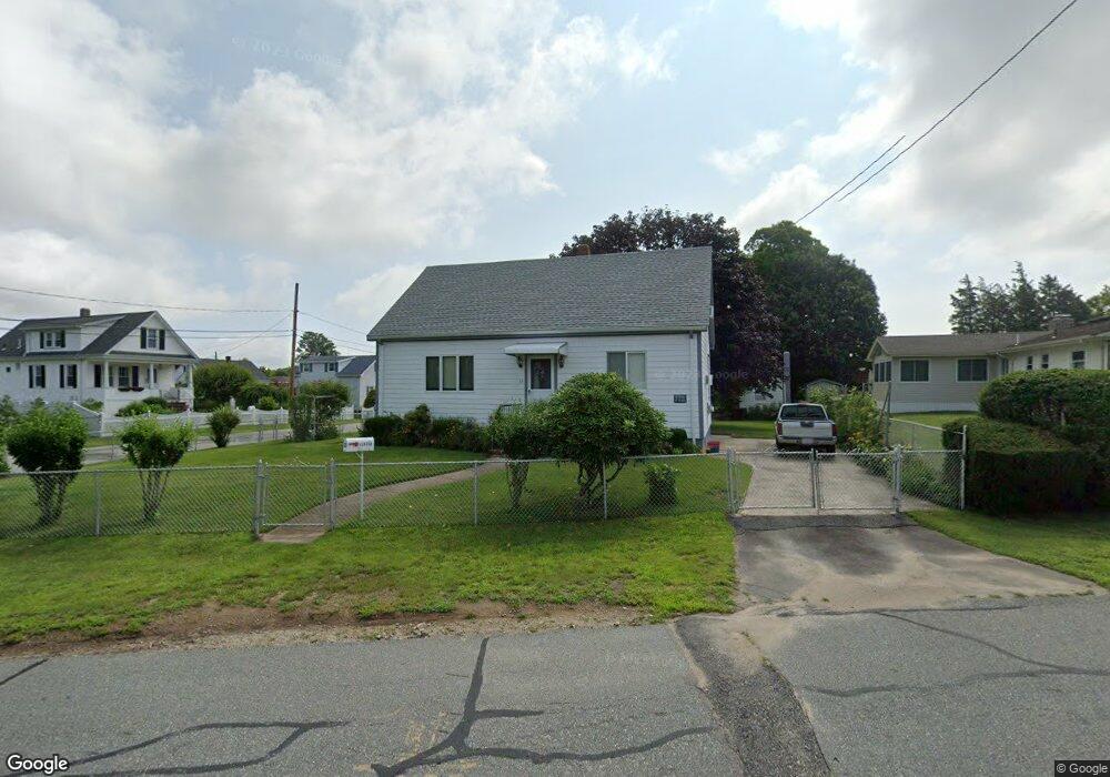 33 Howland St, South Dartmouth, MA 02748 - photo 1