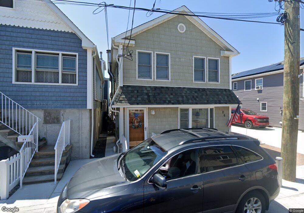 26 W 14th Rd, Broad Channel, NY 11693 - photo 1