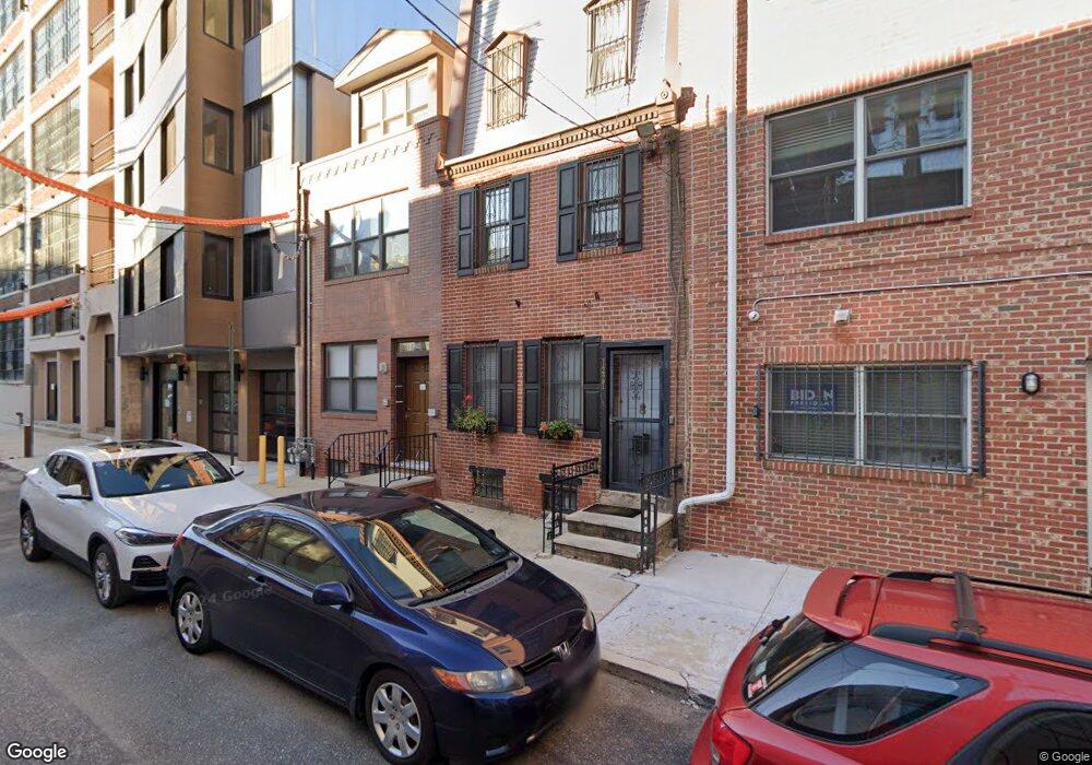 1229 Wood St, Philadelphia, PA 19107 - photo 1
