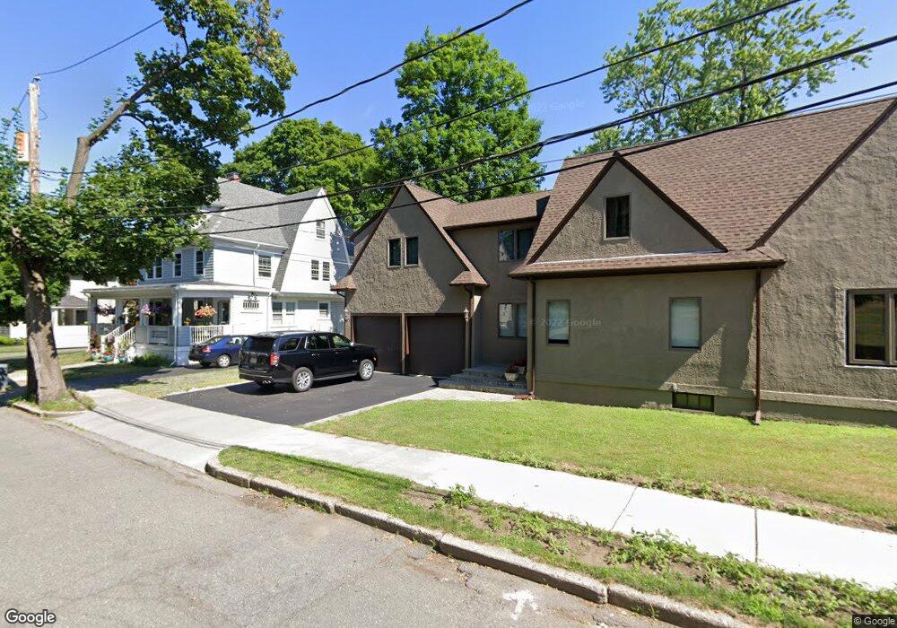 11-13 Edinboro Pace unit xx, Newton, MA 02460 - photo 1