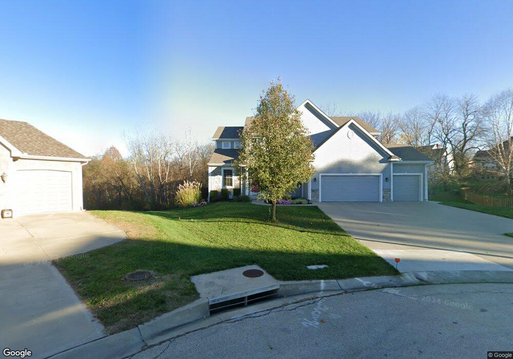 671 Everly Rd, Lansing, KS 66043 - photo 1