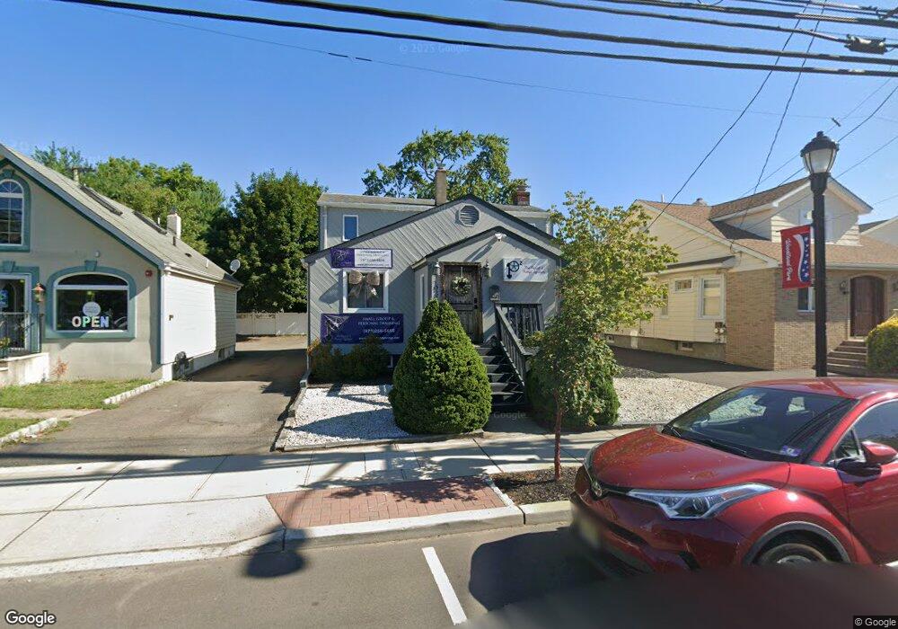 1022 Mcbride Ave, Woodland Park, NJ 07424 - photo 1