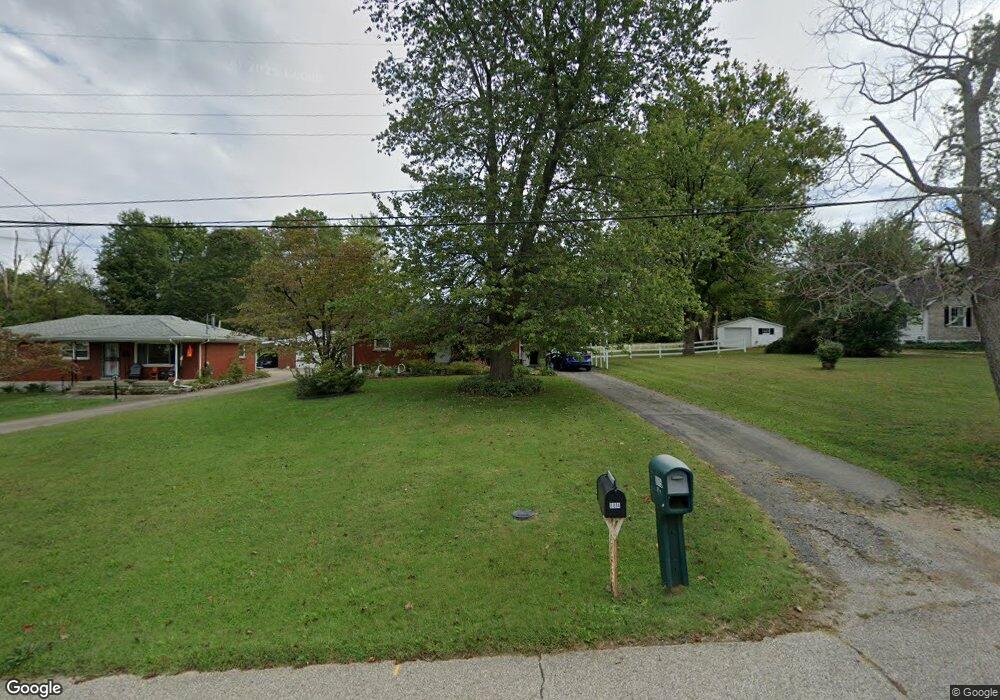 8815 Maple Rd, Louisville, KY 40229 - photo 1